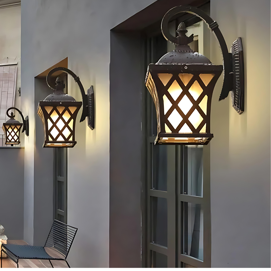 RusticGlow Buiten Wandlamp