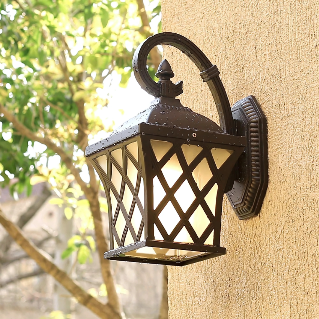 RusticGlow Buiten Wandlamp
