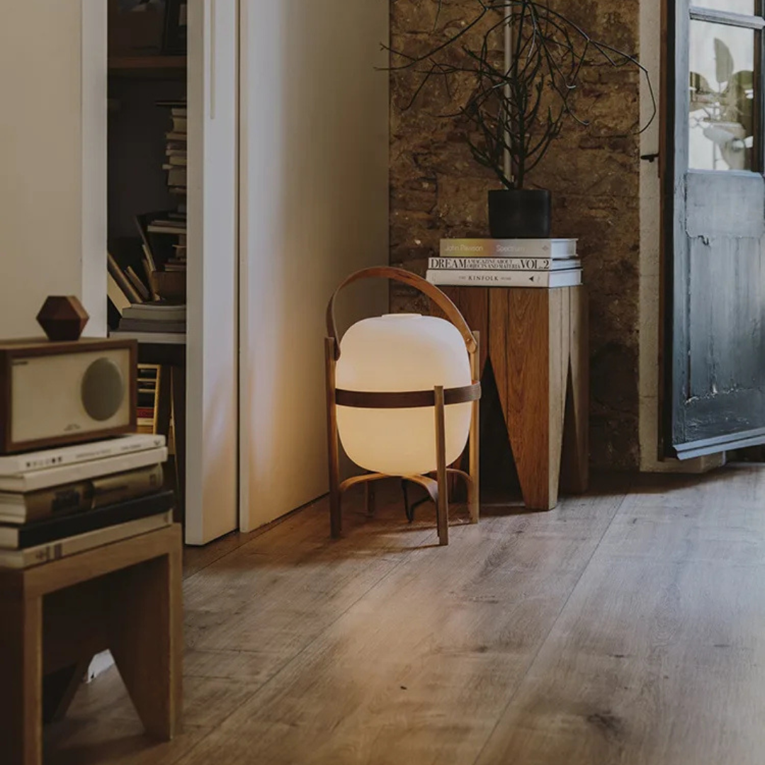 LumiNest Holz-Tischlampe