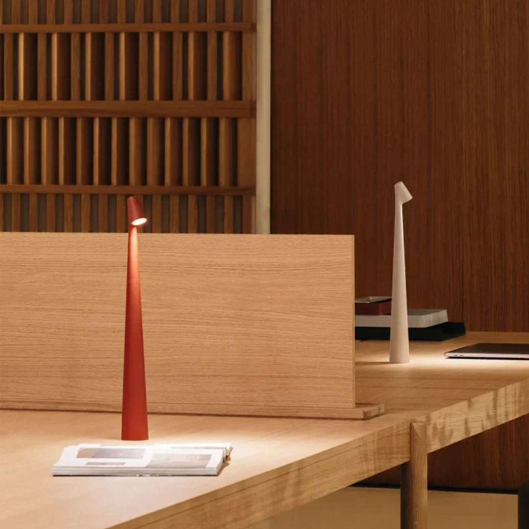 Skulpturturm Tragbare Lampe