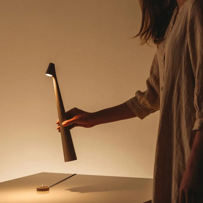 Skulpturturm Tragbare Lampe